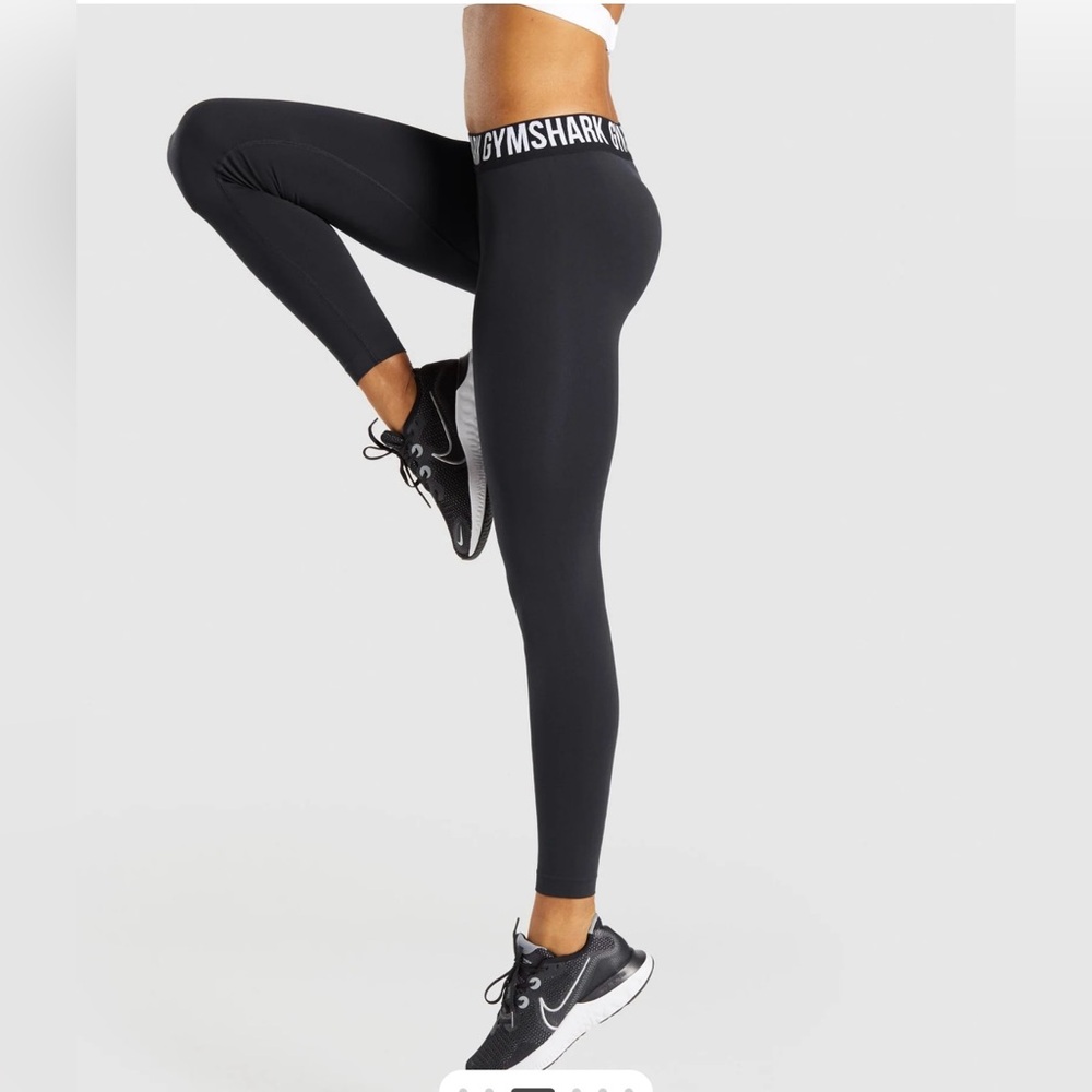 NWOT Gymshark Fit Seamless Leggings Black/White Size L - Picture 1 of 6
